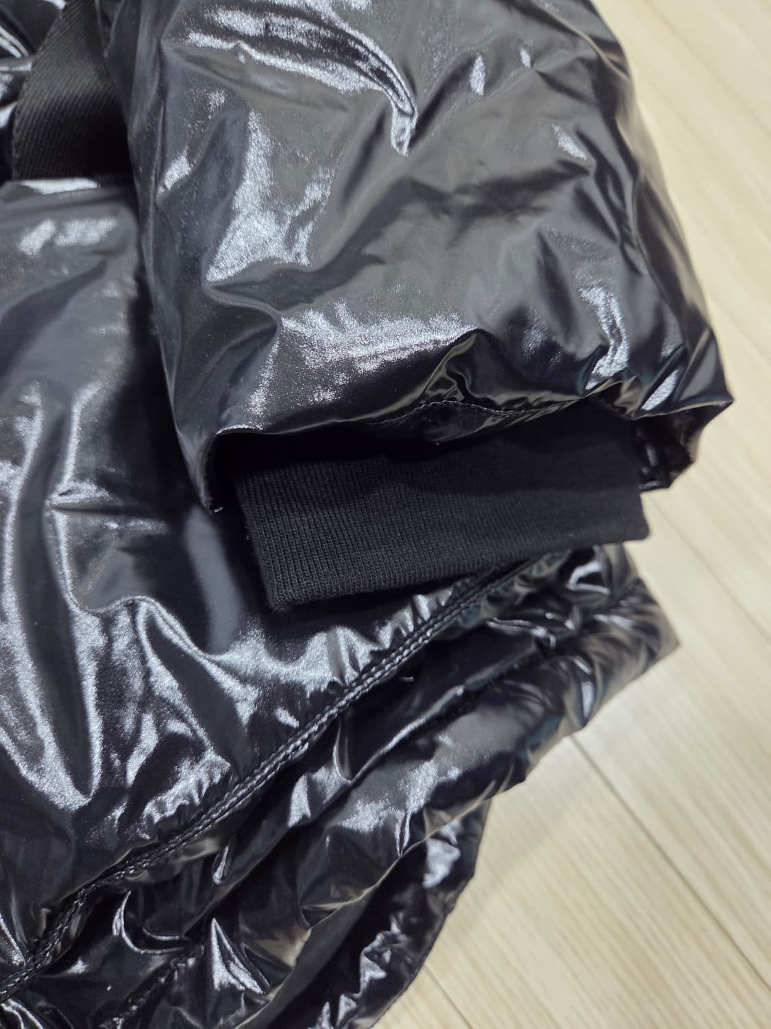 메종미네드 유광 벨티드 구스다운 M사이즈 상품이미지3