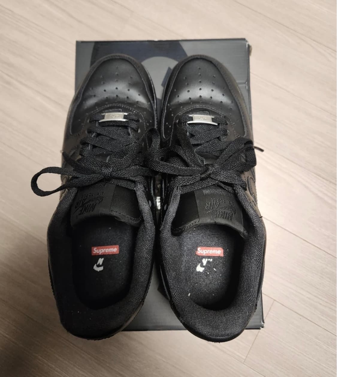 나이키 슈프림 에어포스 블랙 260 상품이미지4