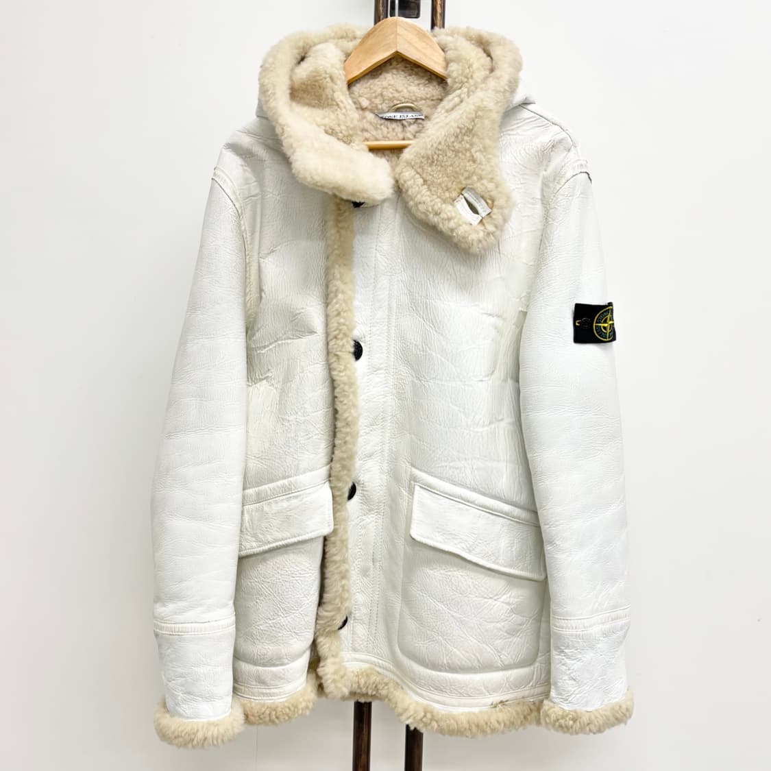 [L]스톤아일랜드 가죽 후드 무스탕 상품이미지1