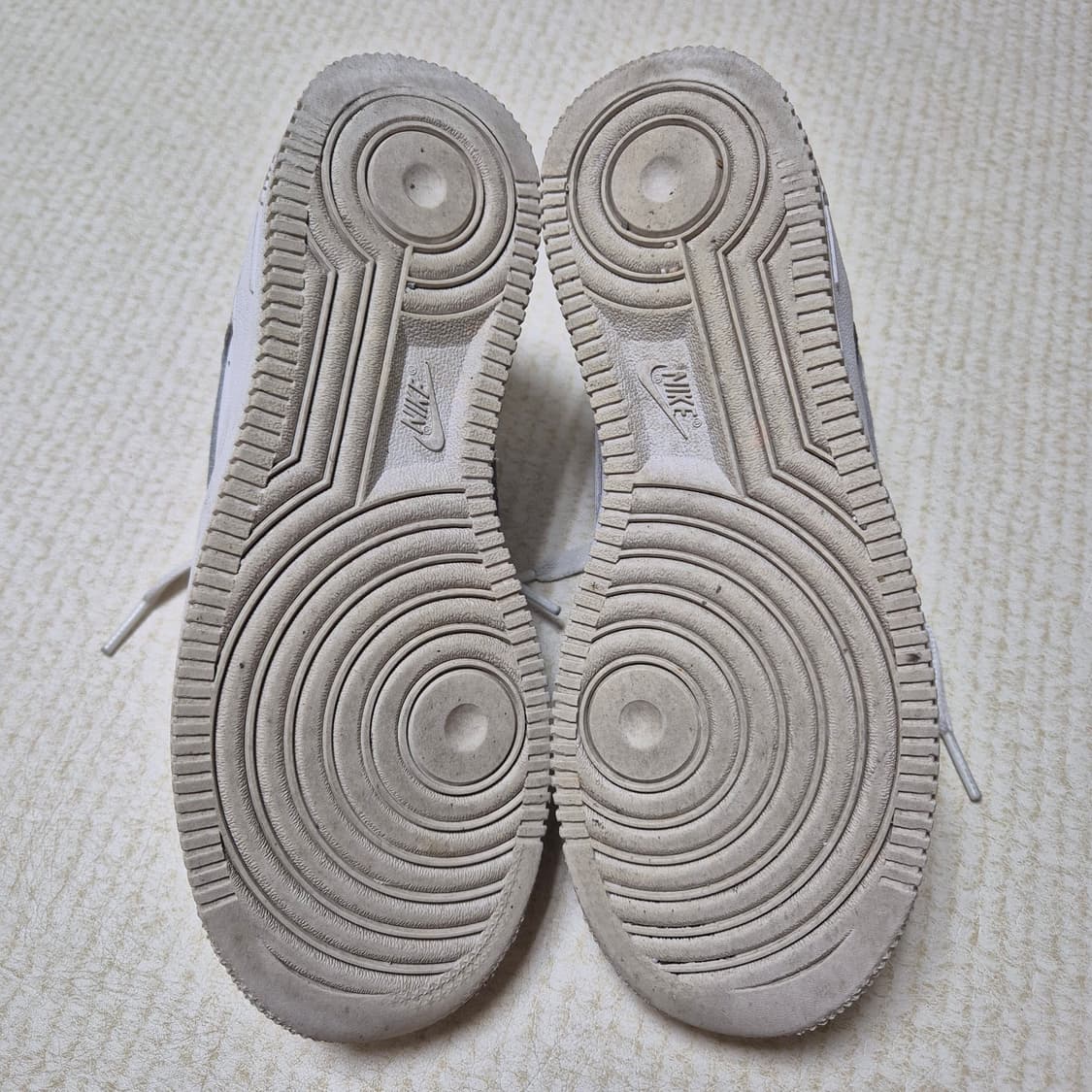 [230mm🔥] 나이키 에어포스 1 올백 상품이미지4