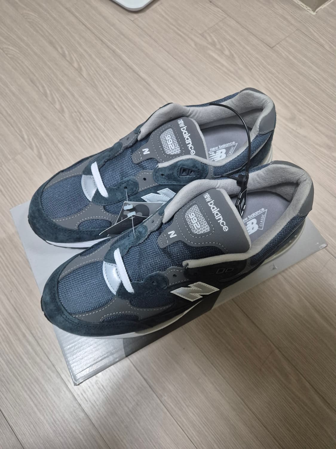 뉴발란스 992 네이비 285 상품이미지4