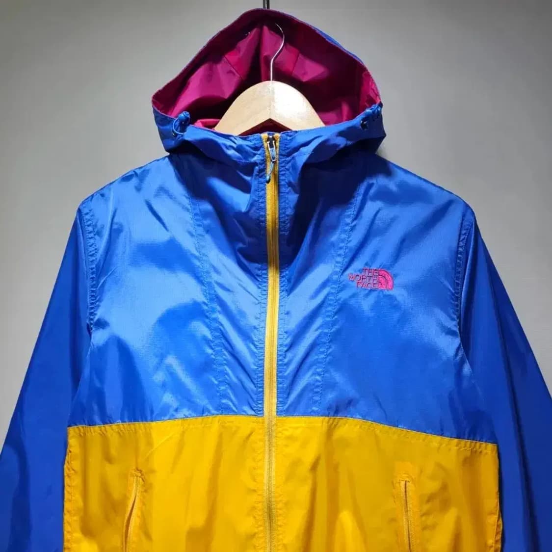노스페이스 바람막이 블루/옐로우 XS 상품이미지2