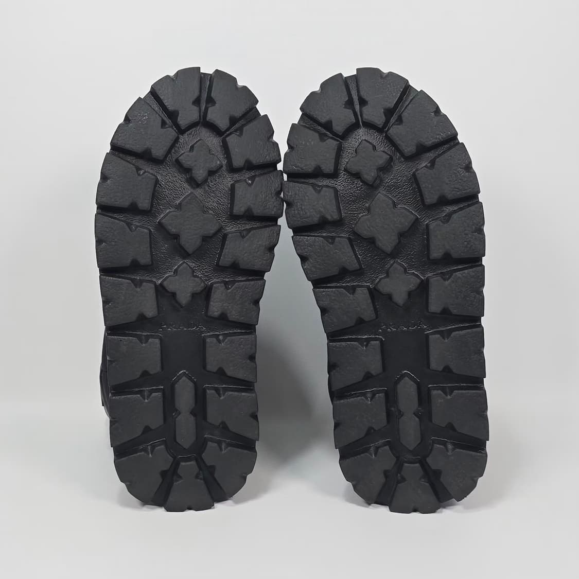 프라다 삼각로고 나일론 부티 부츠 ( 230 ) 상품이미지9