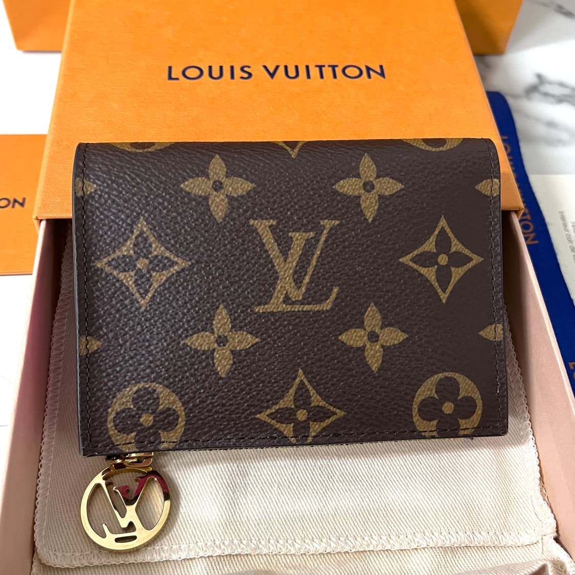 [S급/정품] 루이비통 리사 월릿 반지갑 상품이미지2