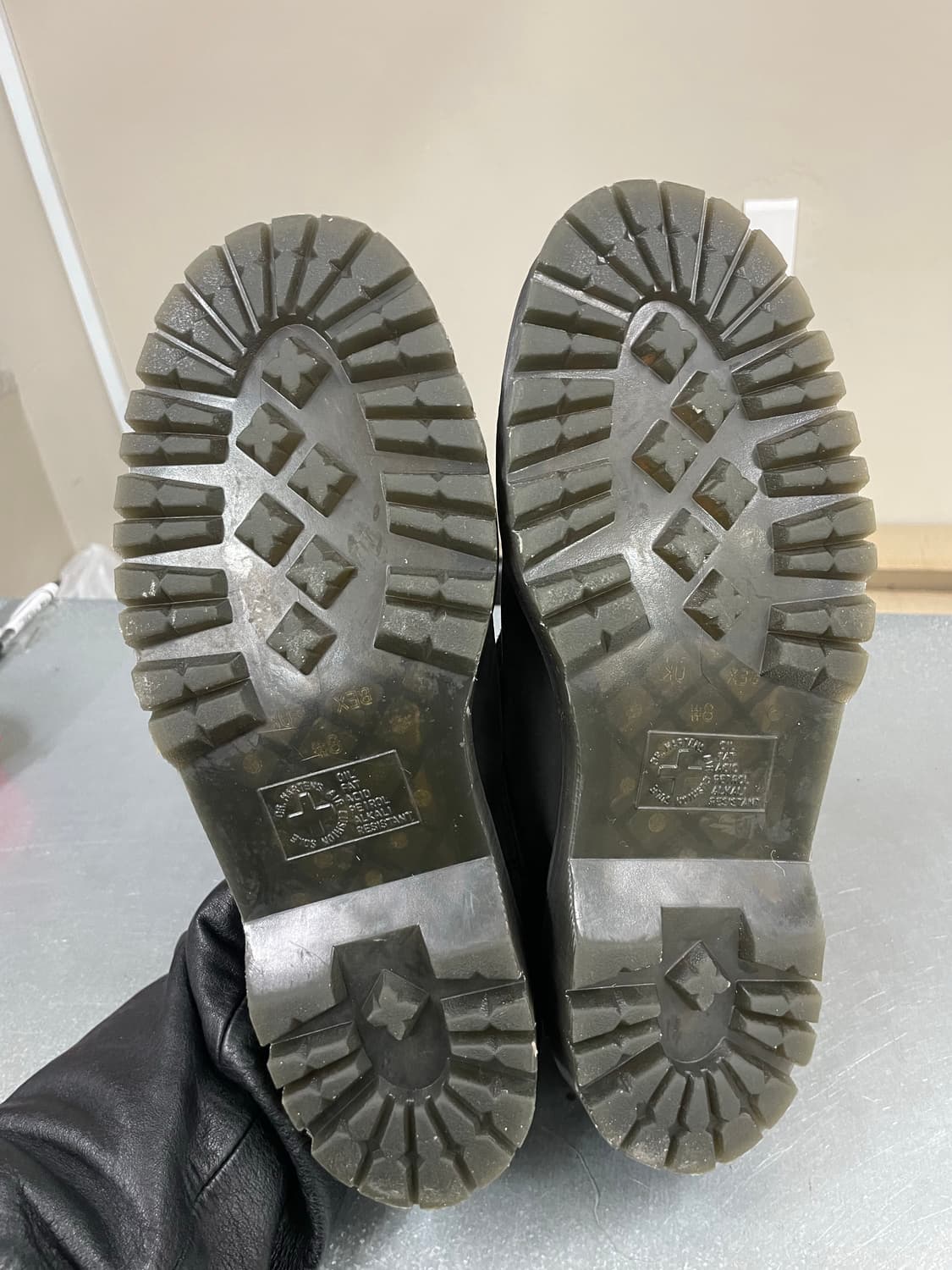 닥터마틴 x 어콜드월 1461 벡스 UK9 상품이미지6