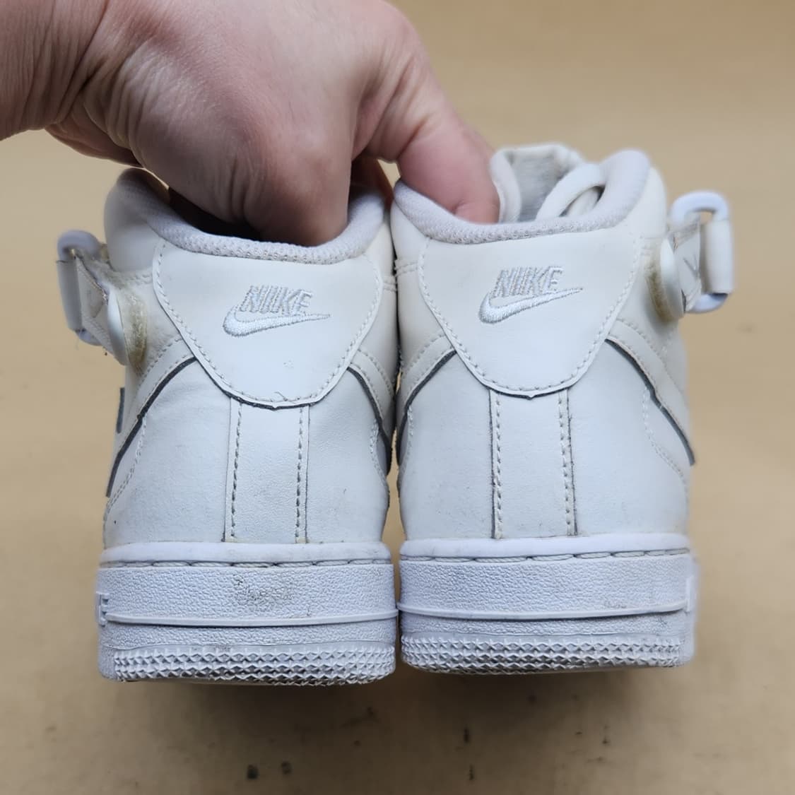 나이키 에어포스1 미드 운동화 220 상품이미지3