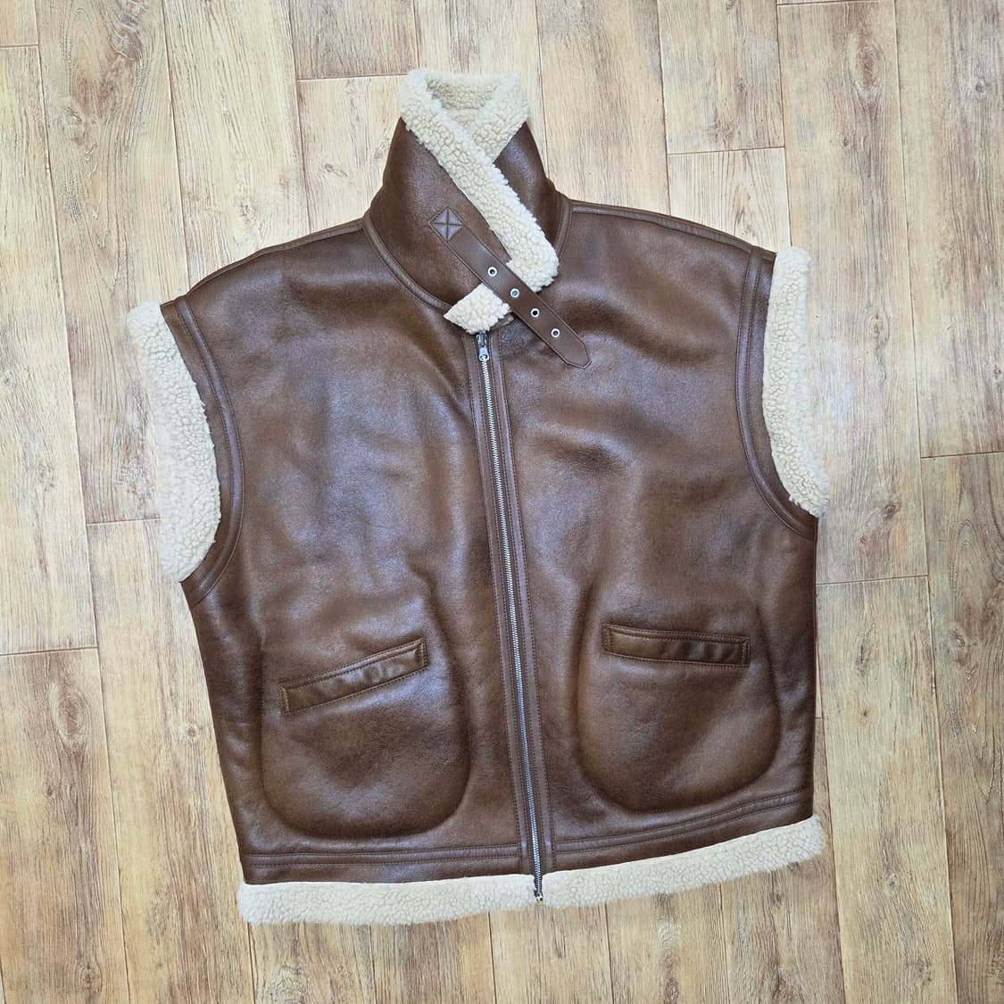 매크리(MACHREE) 리버시블 베스트무스탕 프리사이즈 새상품 상품이미지7