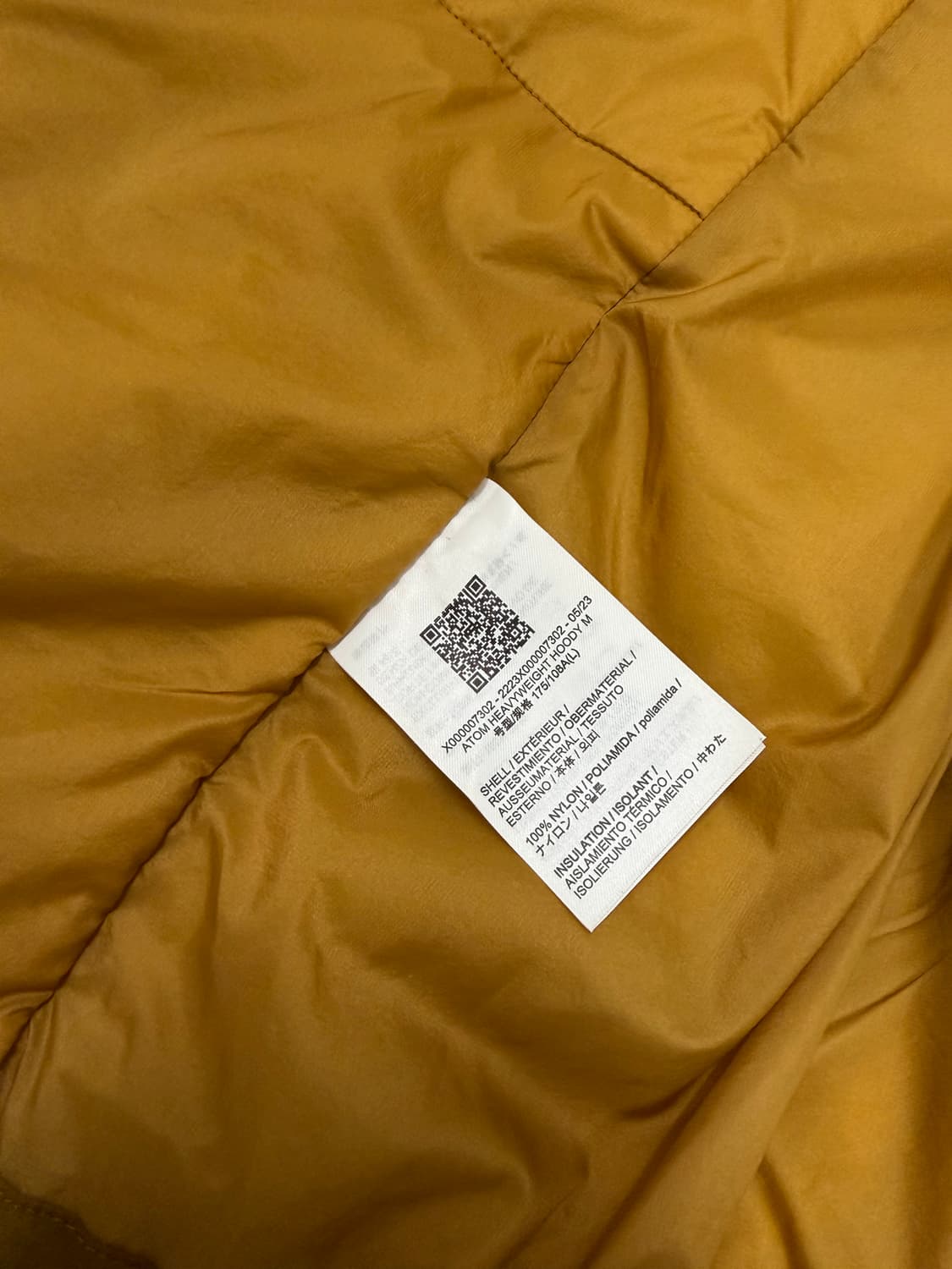 아크테릭스 아톰 헤비웨이트 유콘 후디 L 사이즈  상태 9.8/10 세탁 상품이미지9