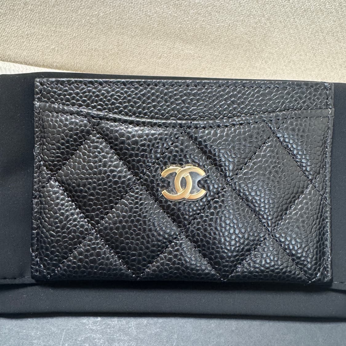 샤넬 클래식 캐비어 카드홀더 금장 새제품 AP0213 상품이미지1