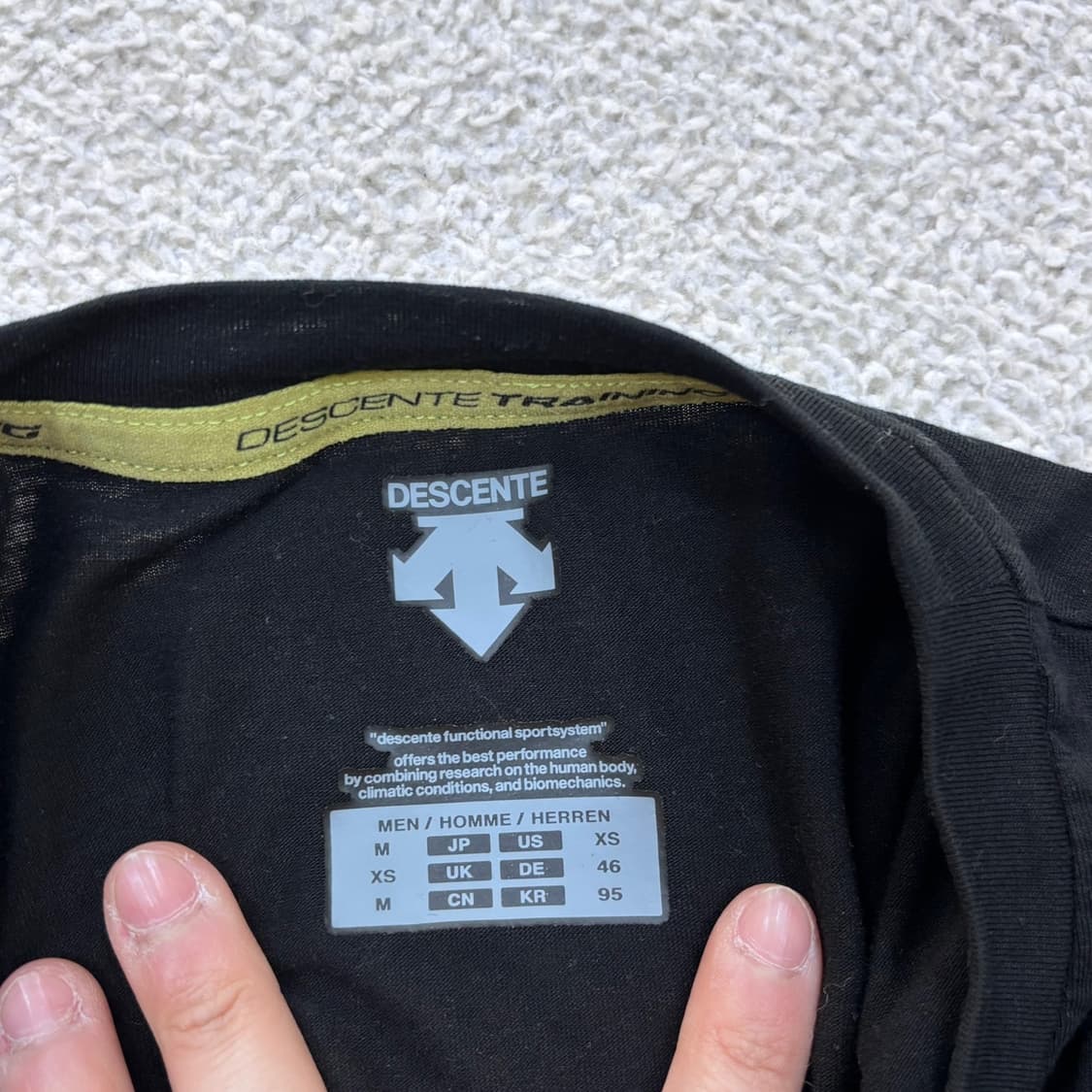 XS 데상트 트레이닝 반팔 티셔츠 0407E1 상품이미지3