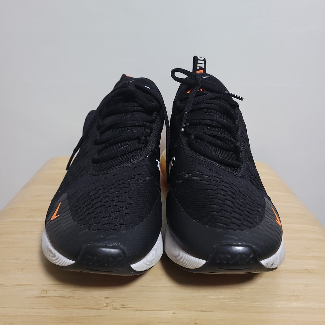 (265) NIKE 나이키 에어맥스 270 블랙 오렌지 상품이미지3