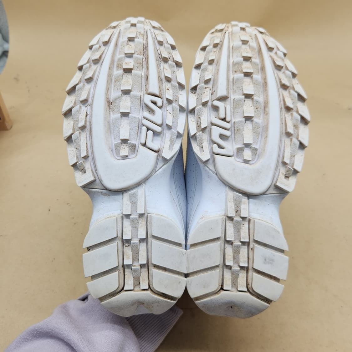 휠라 디스럽터2 여성운동화250 상품이미지3