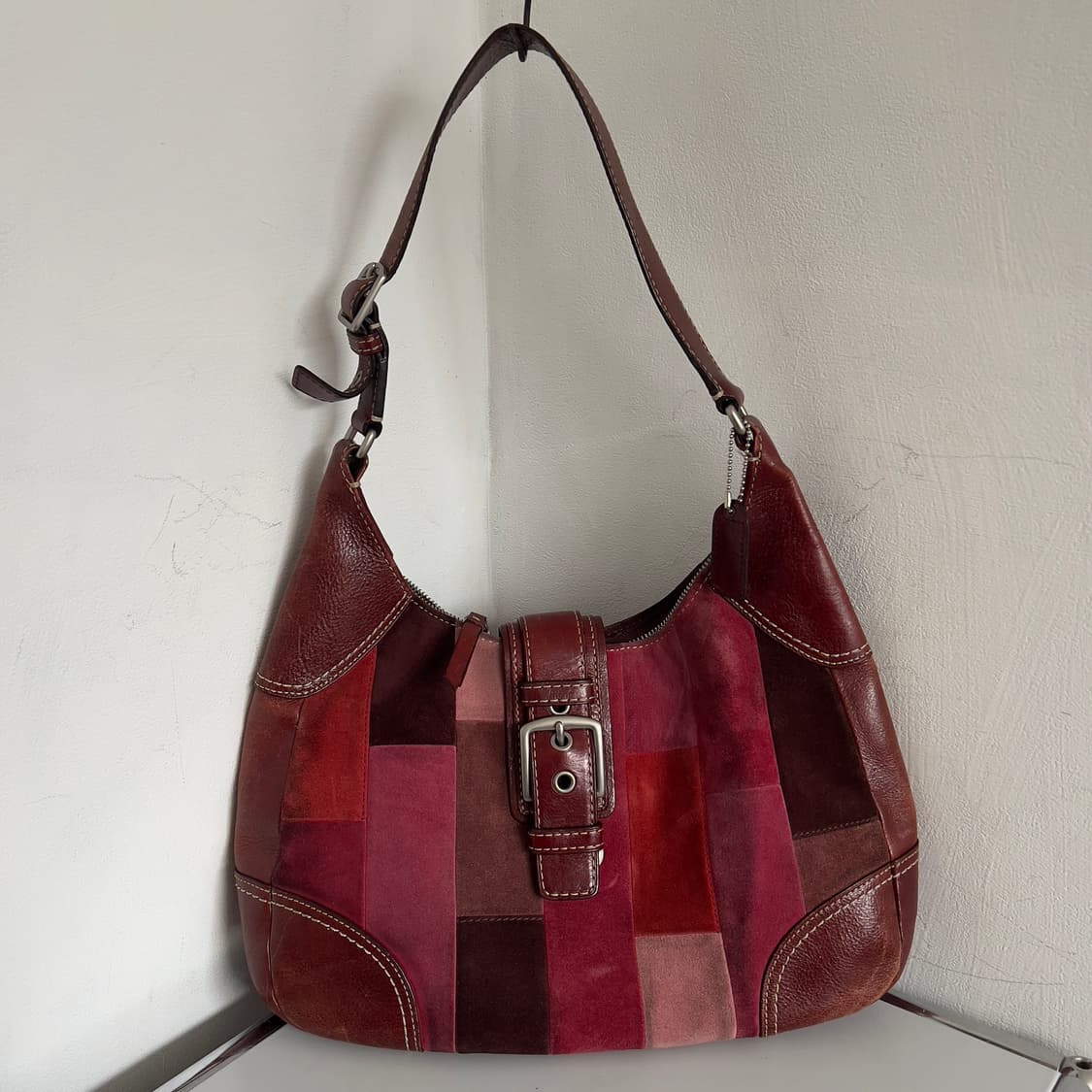 Coach vintage suede shoulder bag 상품이미지1