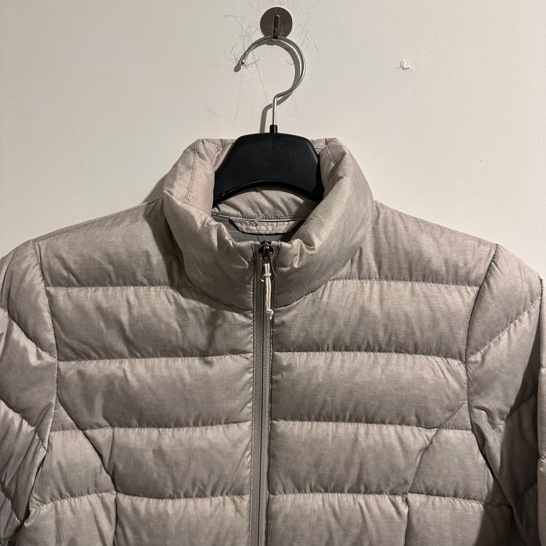 에디바우어 그레이 경량패딩 상품이미지2