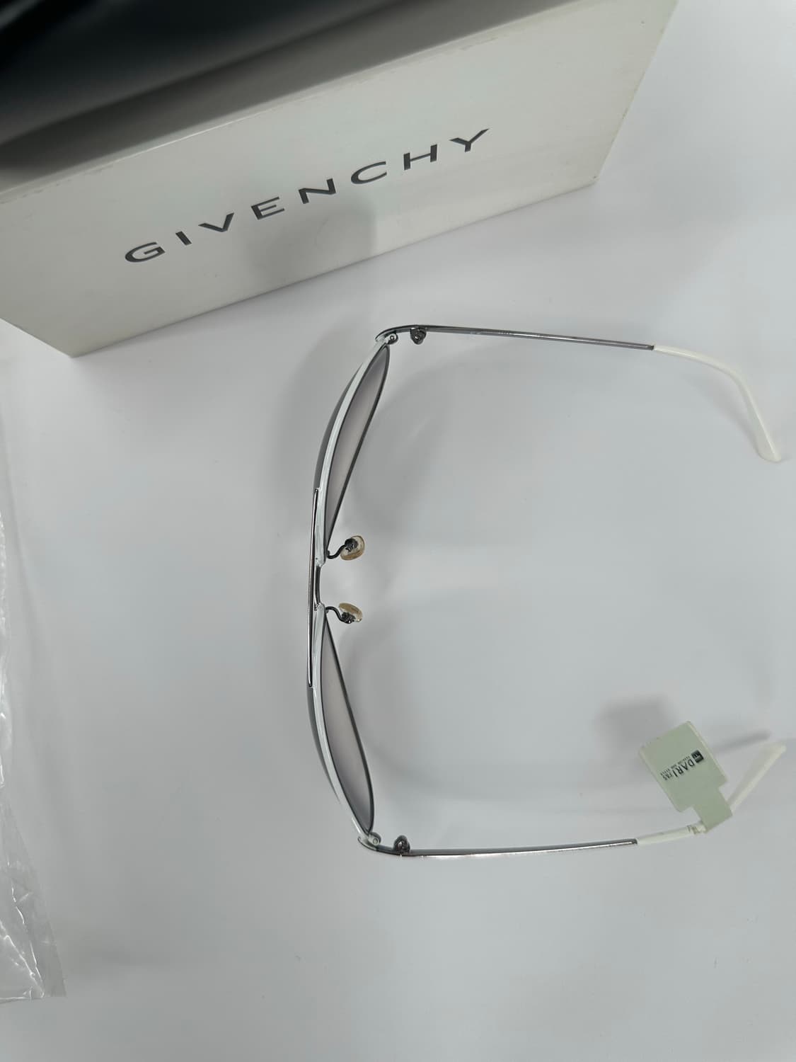 [새상품 무료배송] 정품 지방시 Made in Italy 선글라스 상품이미지6