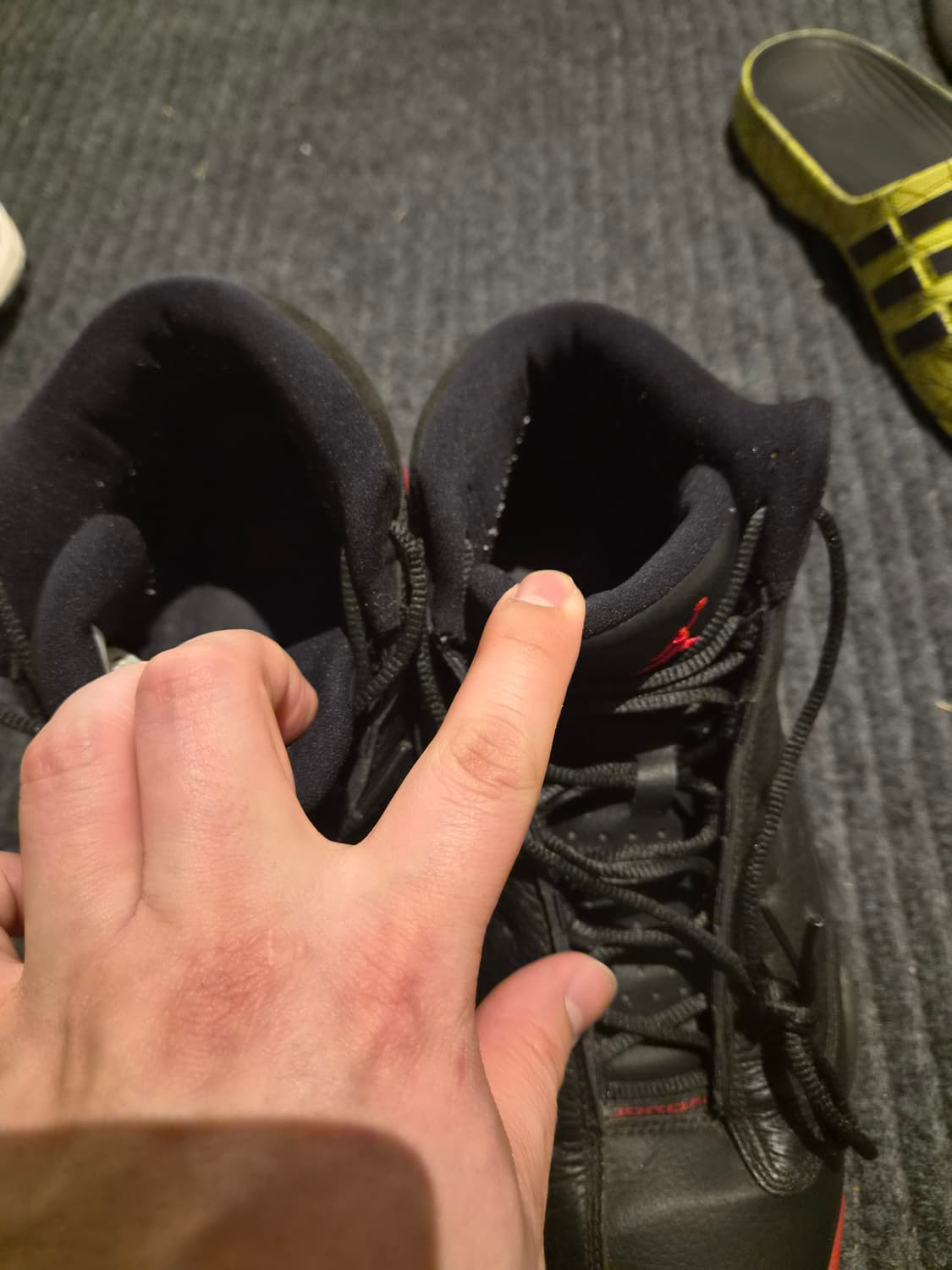 에어 조던 13 레트로 더티 브레드 상품이미지5