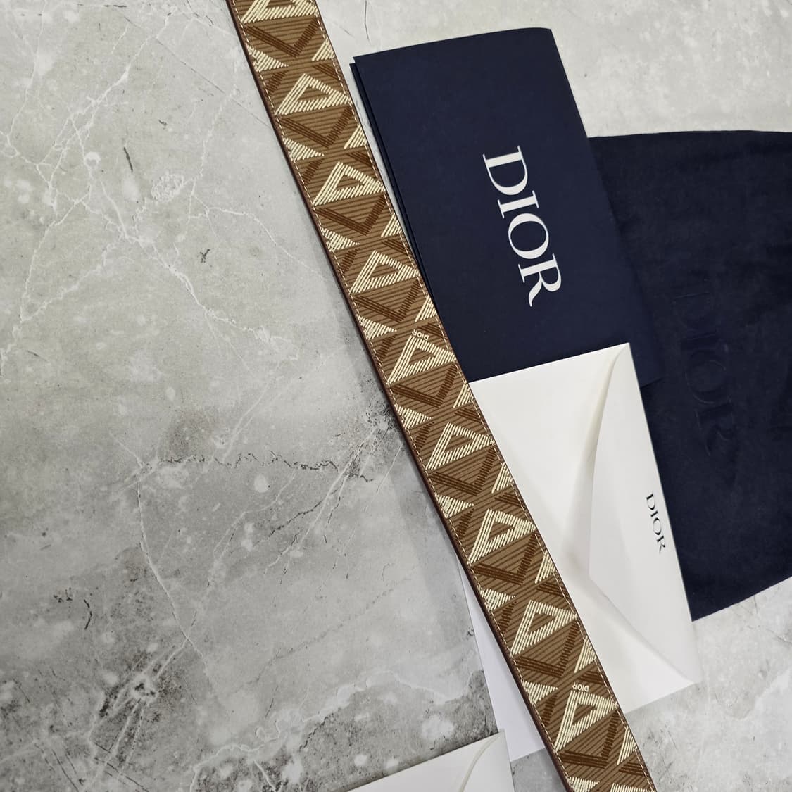 디올 다이아몬드 리버서블 벨트 95사이즈 판매 상품이미지5