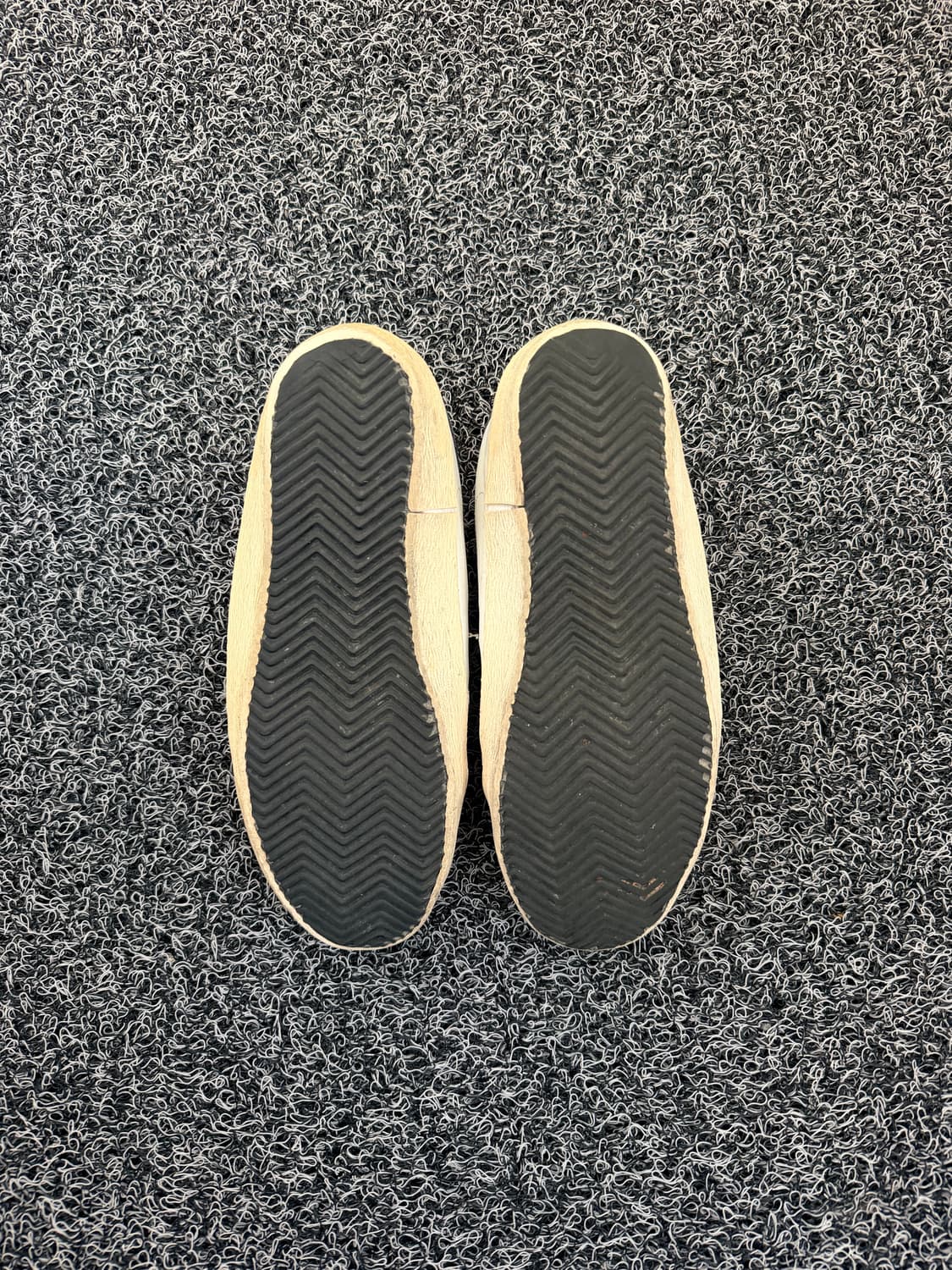 골든구스 슈퍼스타 화이트 네이비 스니커즈 270 상품이미지3