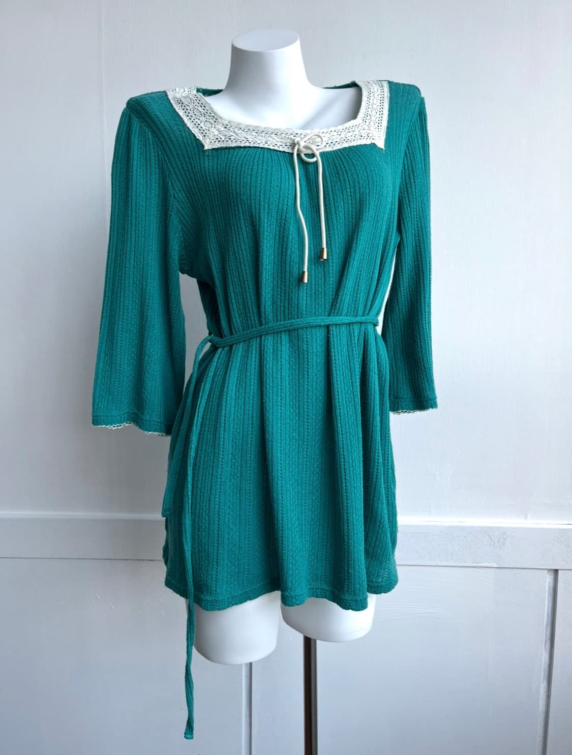 nacer mira 에메랄드 레이스 넥 니트 튜닉 상품이미지1