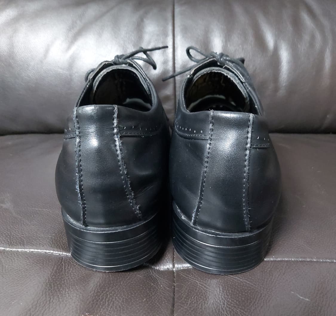 엘칸토 남성 가죽 구두 블랙(265mm)

 상품이미지5