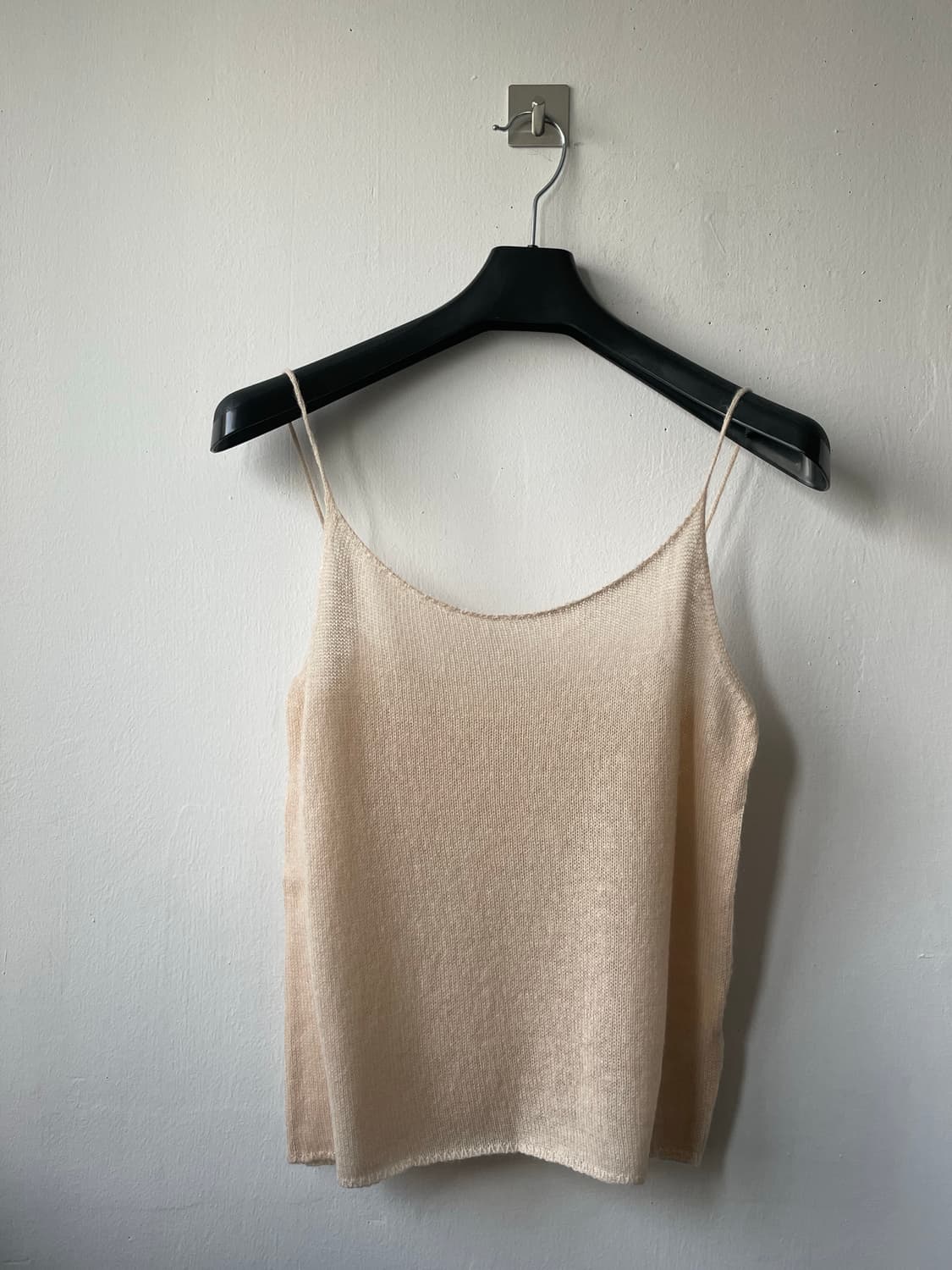 스너그눅 mellow sleeveless 베이지 새상품 상품이미지8