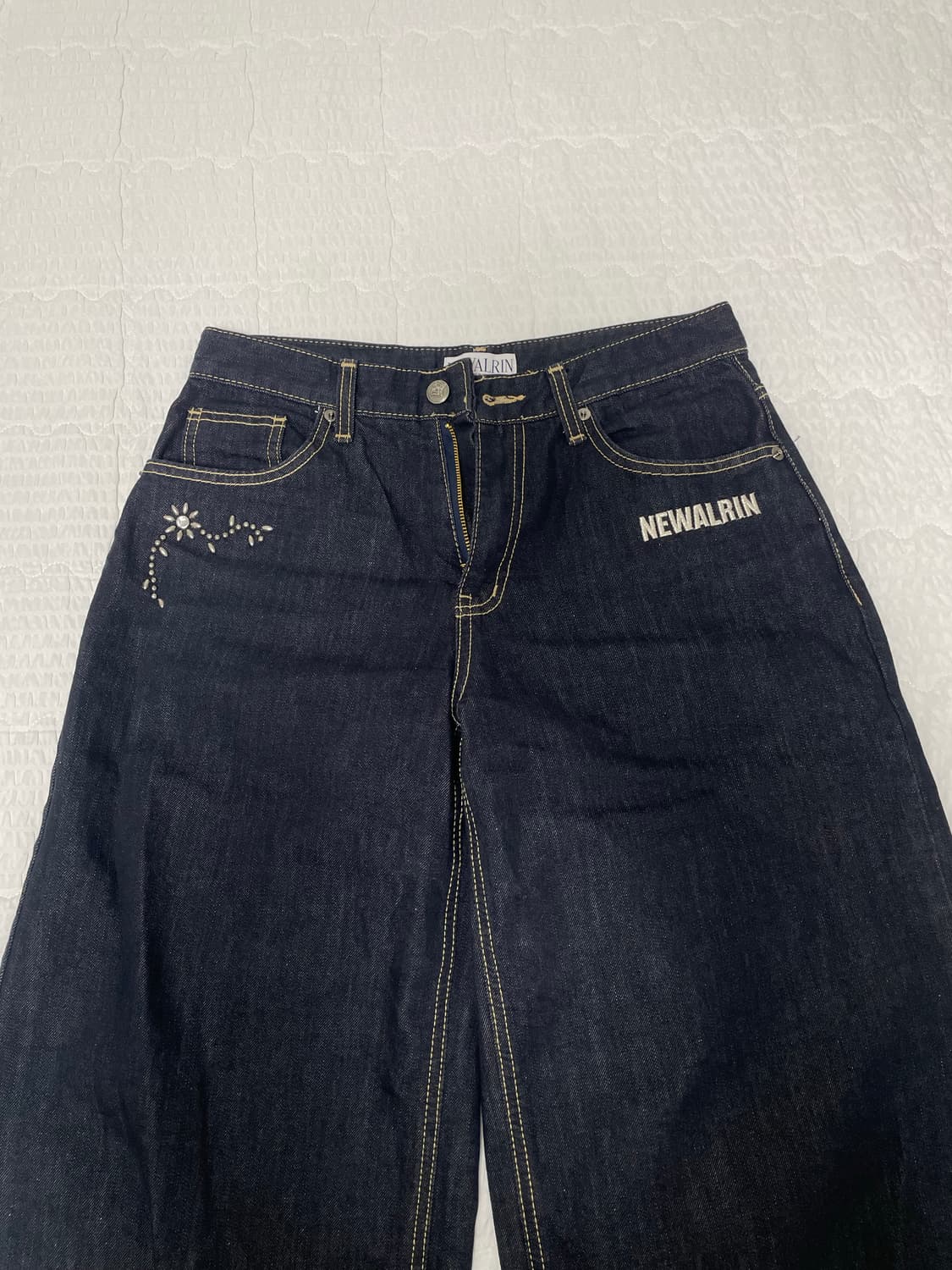 뉴얼린 코코 플라워 데님 팬츠 wide fit raw Denim 상품이미지6