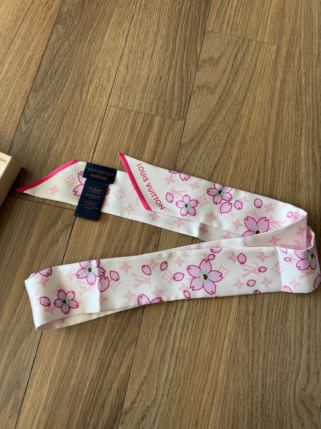 [루이비통 x 무라카미 타카시] 모노그램 체리블라썸 방도 BB 핑크 상품이미지3