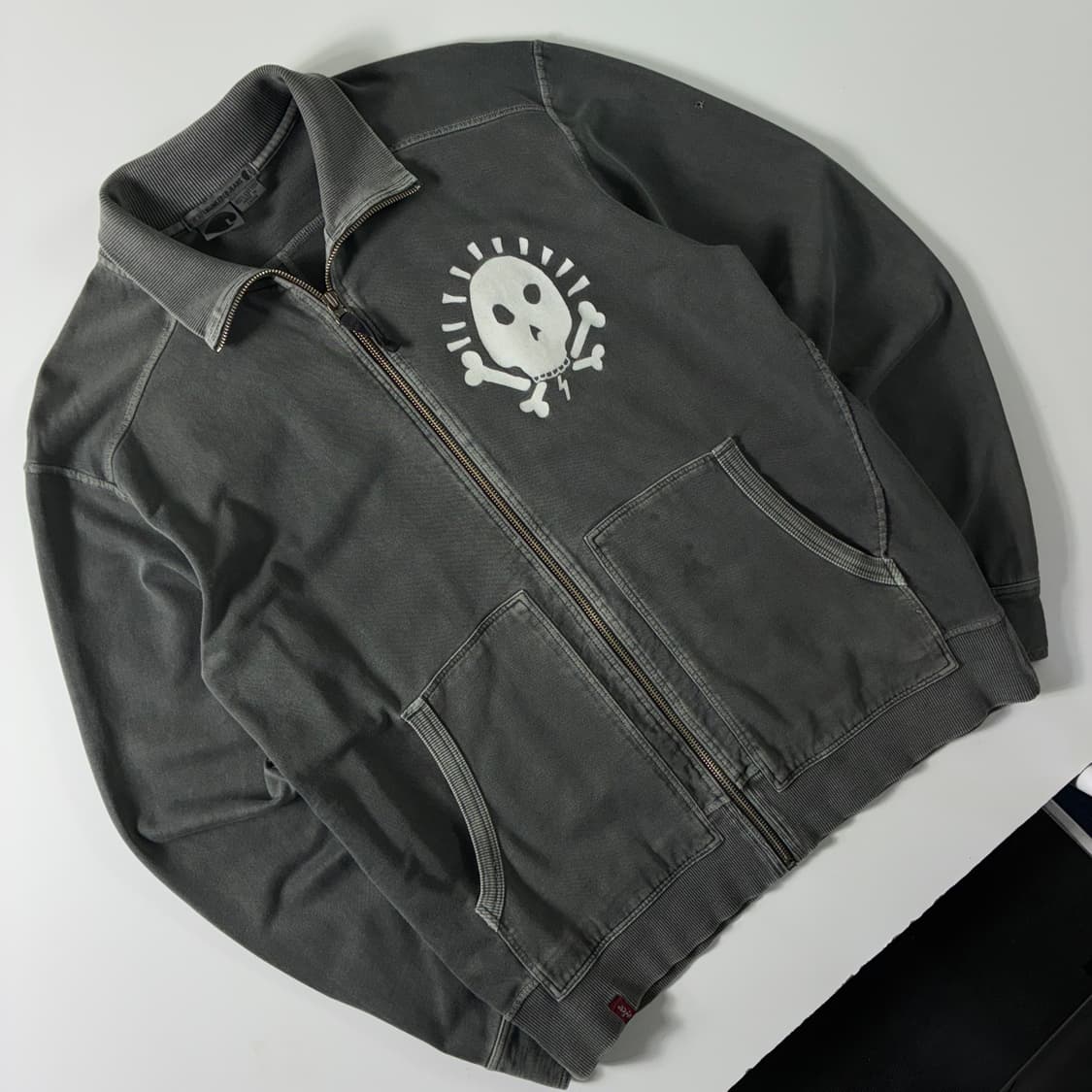 Levi's 리바이스 엔지니어드 00‘s 스컬 피그먼트 집업 자켓 상품이미지2