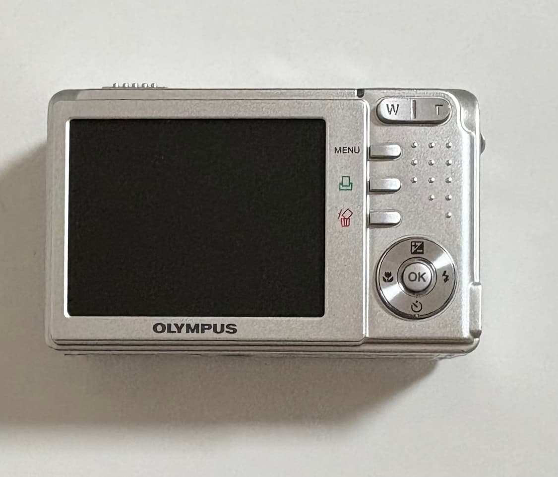 (미품•작동확인 ok) 올림푸스 fe-150 디카 상품이미지2