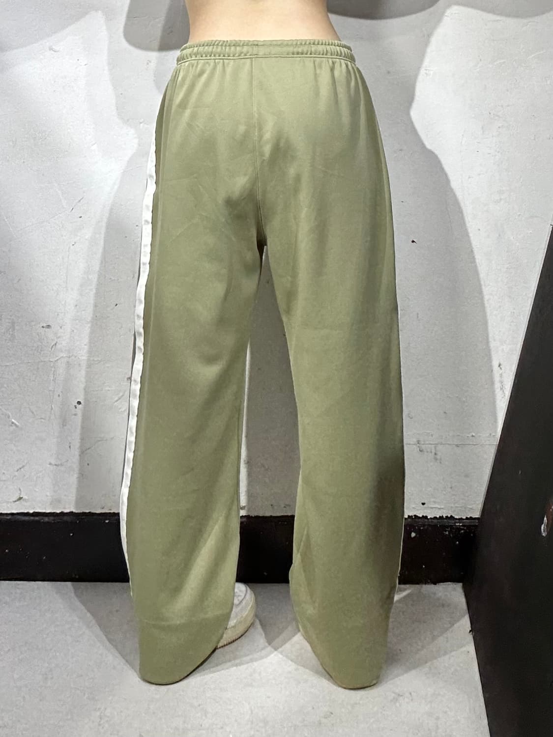 챔피온 카키 화이트 사이드 라인 와이드 추리닝 바지 트레이닝 팬츠 M 상품이미지3