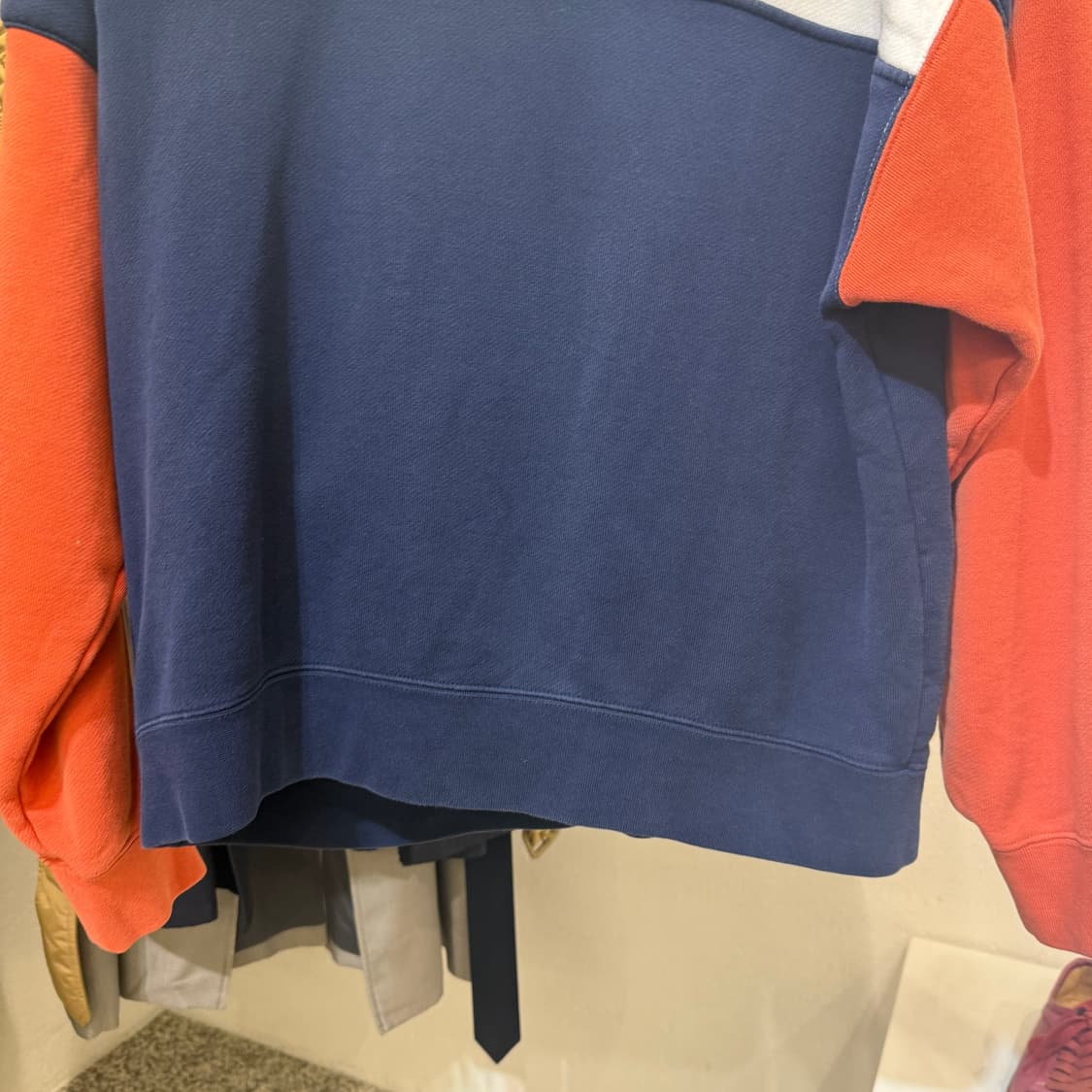 아디다스 삼색 컬러 블록 풀오버 맨투맨 상품이미지7