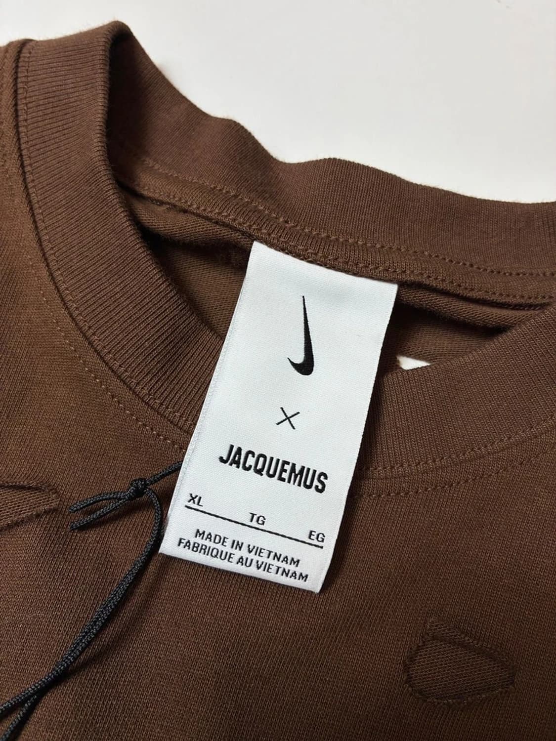 나이키 x 자크뮈스 24ss 펀칭 스우시 티셔츠 PN8240 상품이미지6