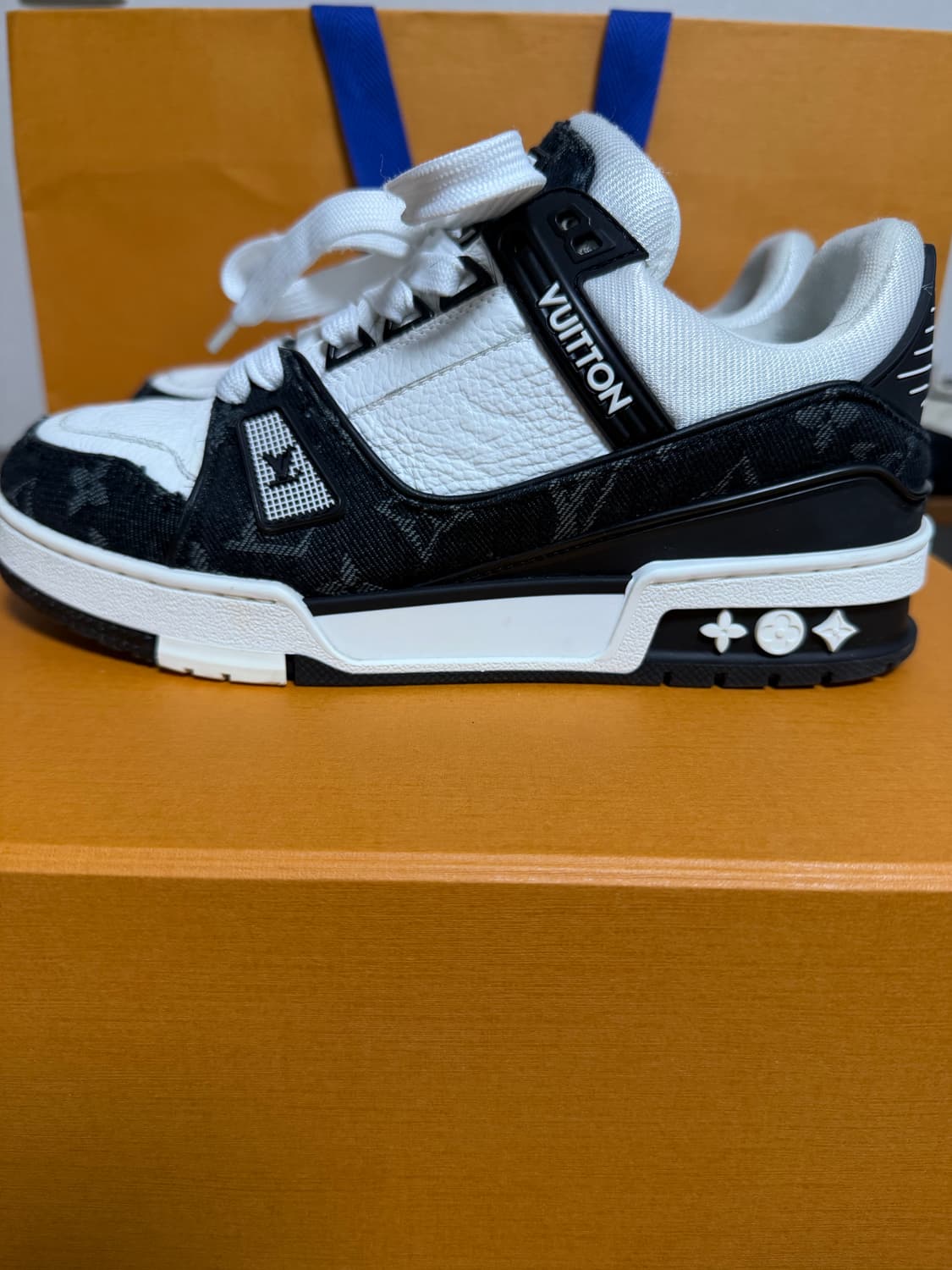 루이비통 트레이너 스니커즈  상품이미지2