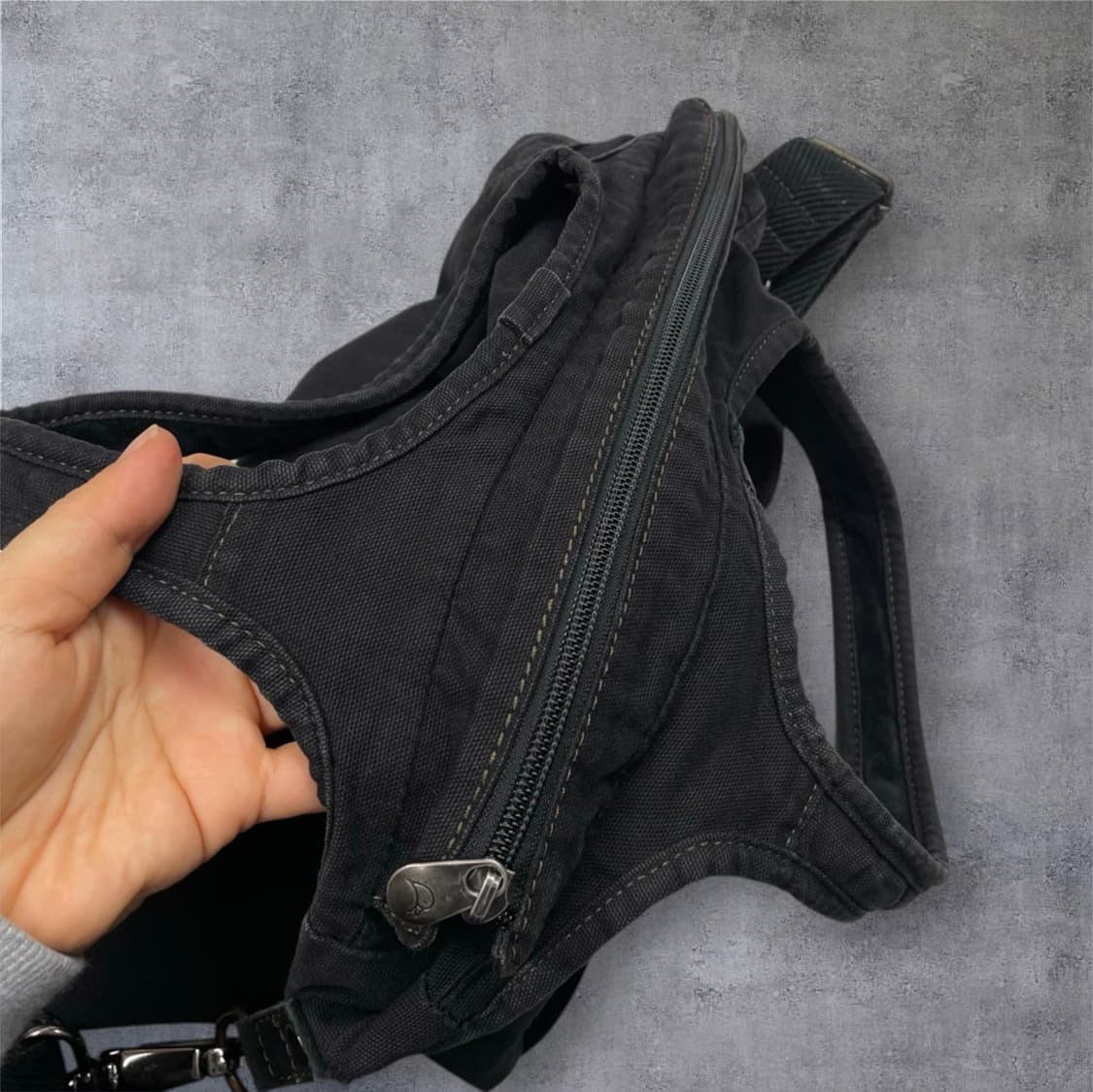 만다리나덕 Mandarina duck 블랙 차콜 토트 겸 크로스백 상품이미지10