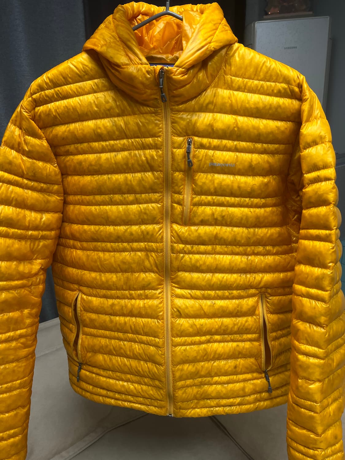 파타고니아 경량패딩 M사이즈 판매합니다. 상품이미지2