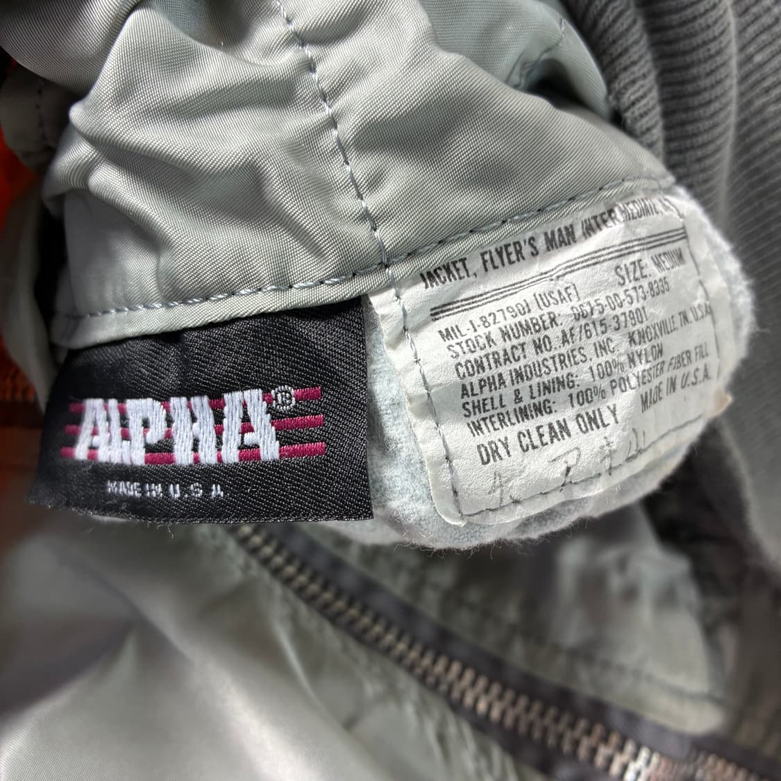 Alpha  알파인더스트리 90,s USA MA-1 플라이트 자켓  상품이미지6