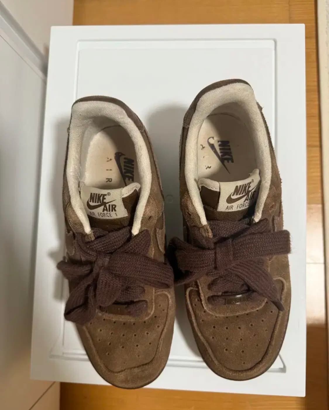 나이키 에어포스 카카오 와우 상품이미지3