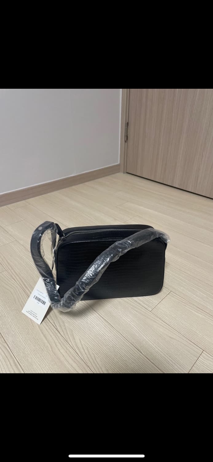 낫띵리튼 Lizard post bag - black 새상품 상품이미지1