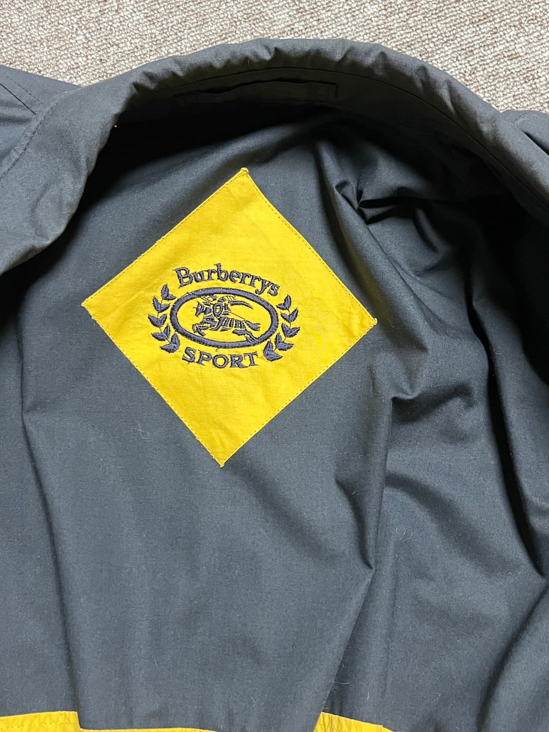 버버리 해링턴 점퍼 상품이미지5