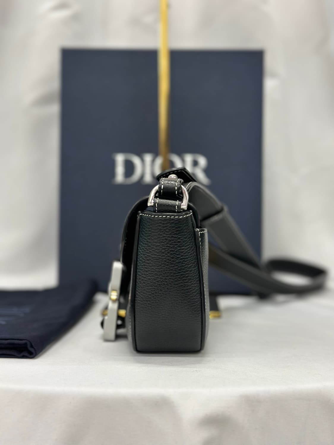 디올 새들 플랩 메신저 크로스백 상품이미지3