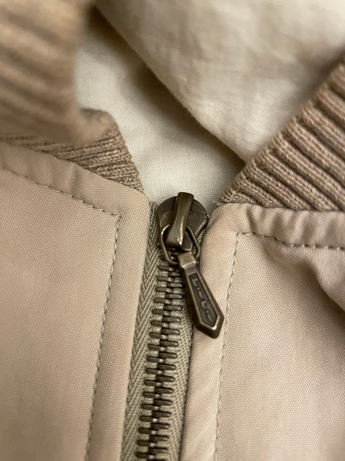 드리스 반 노튼 라이카기 자켓 상품이미지5