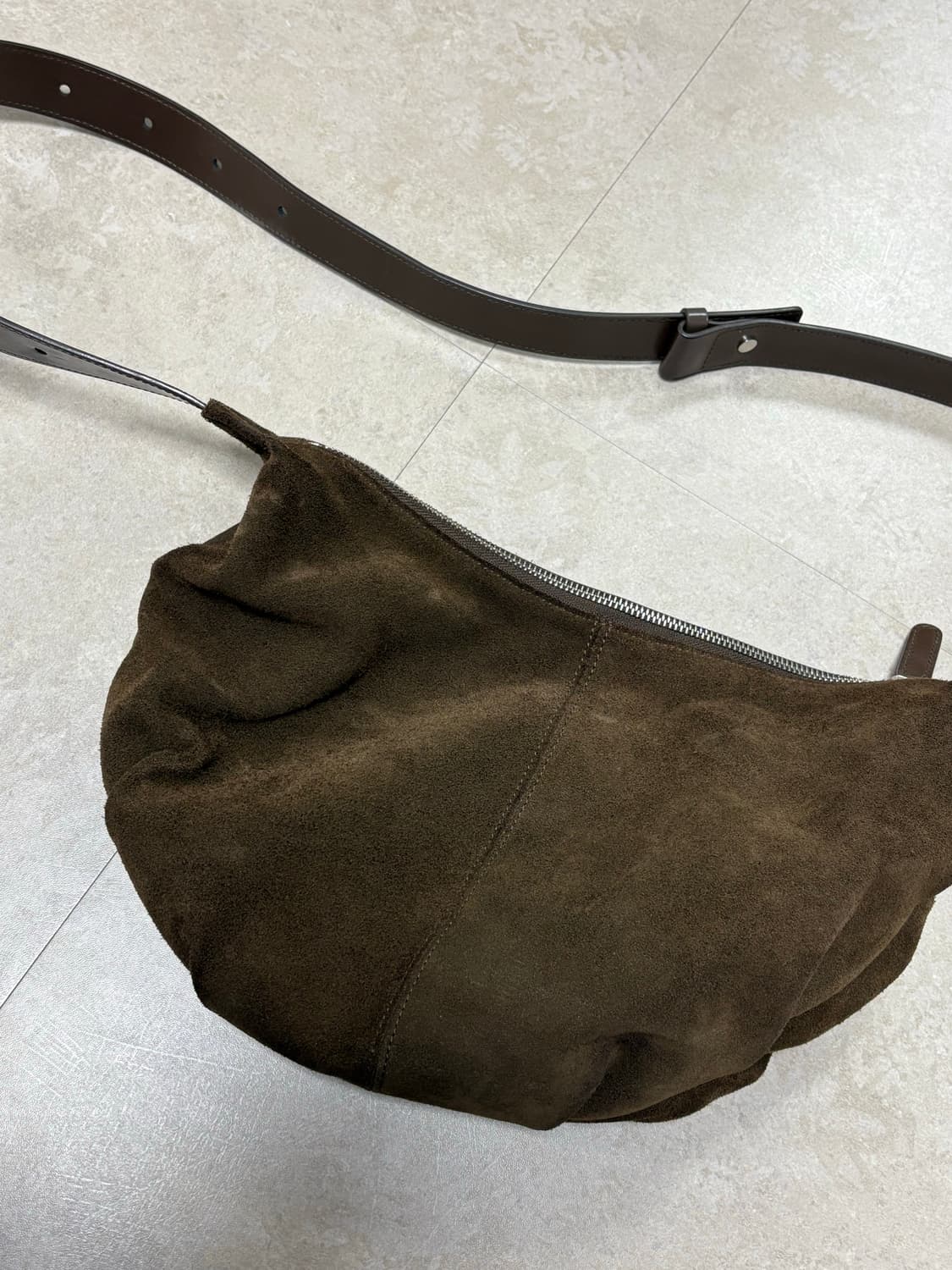 낫띵리튼 호버백 상품이미지1