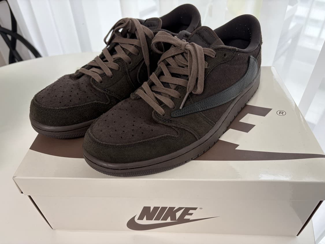 나이키 트래비스 스캇 조단 1 벨벳 브라운 280 상품이미지1