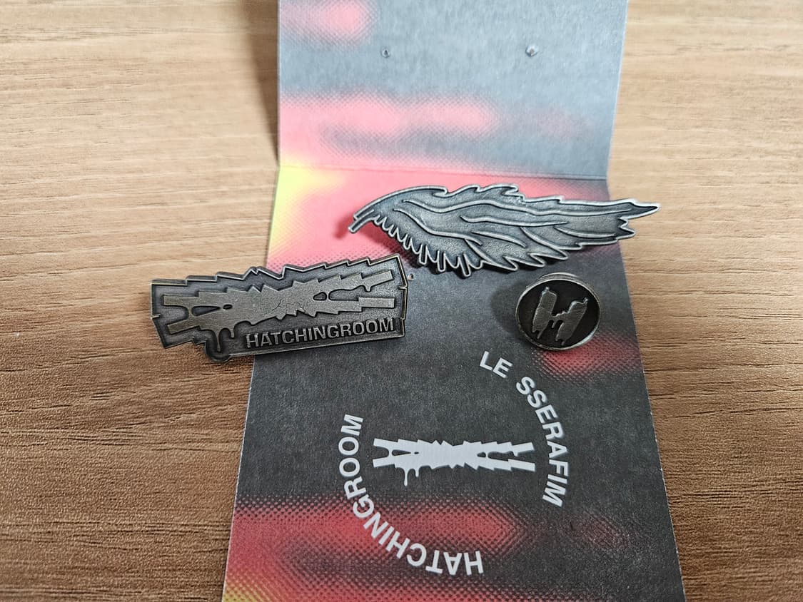 해칭룸 x르세라핌 핀 뱃지 set 상품이미지1