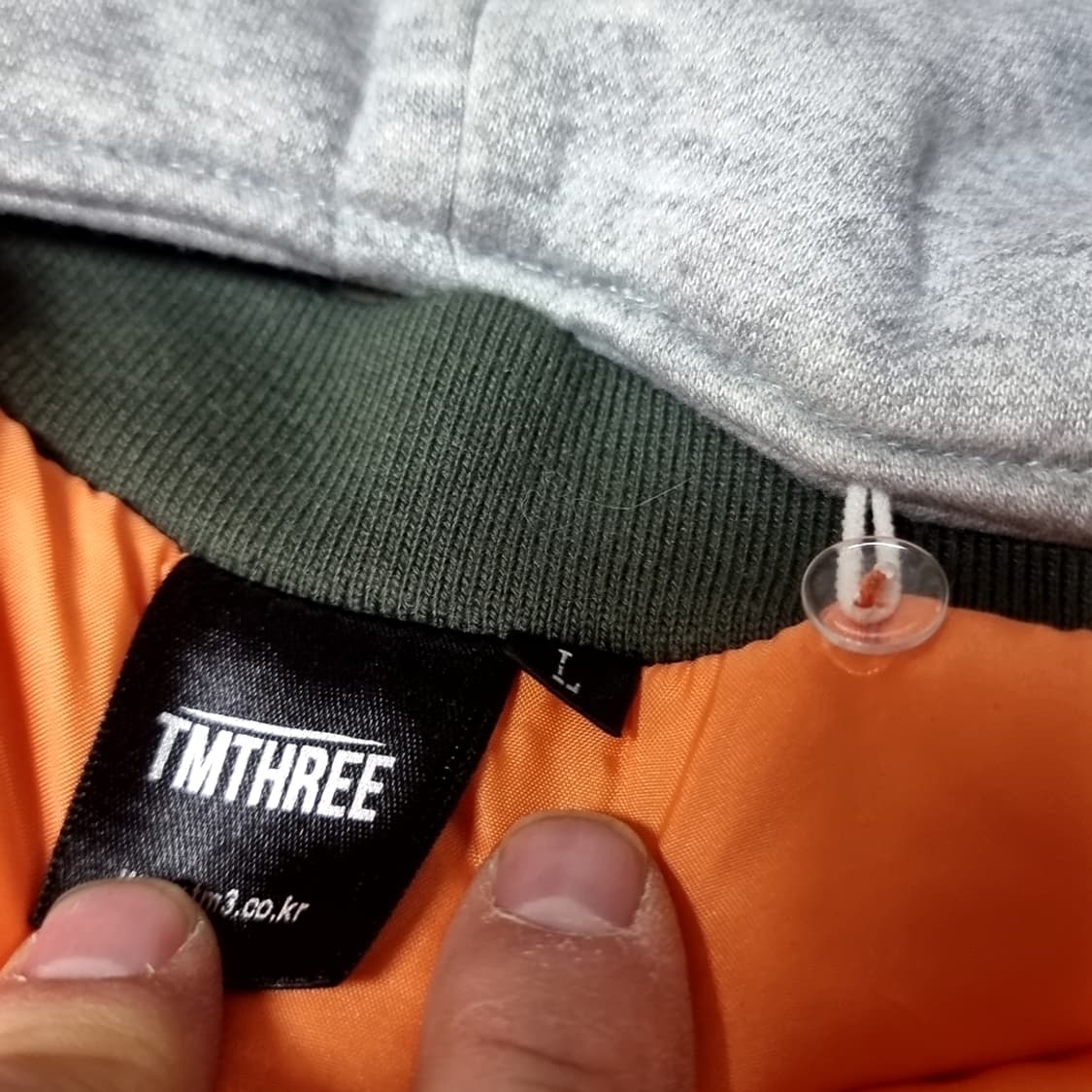 티엠쓰리 곤룡포 자수 후드 MA-1 항공점퍼 카키(100-105) 상품이미지5