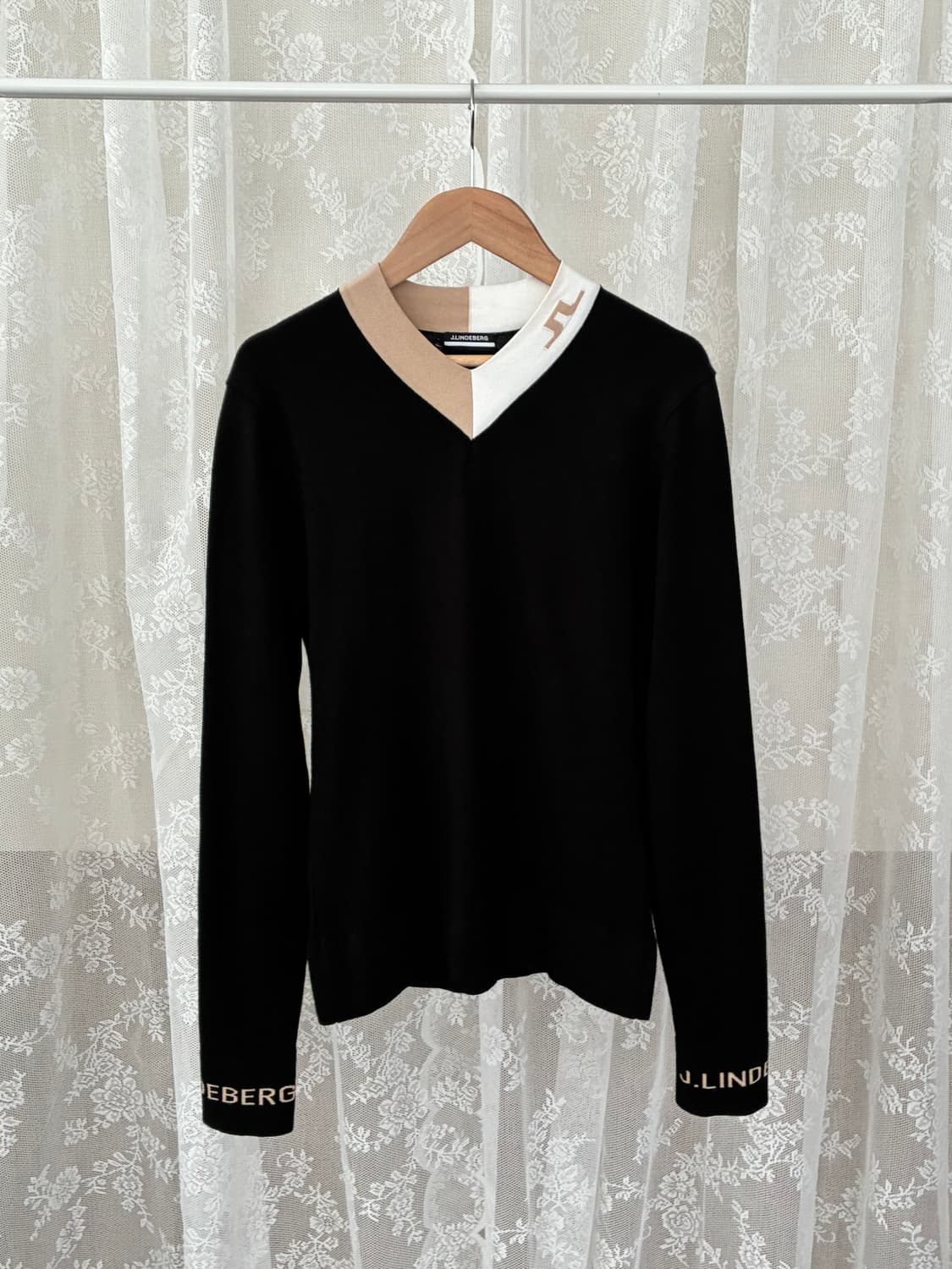 S) 제이린드버그 여성 브이넥 니트 블랙 상품이미지1