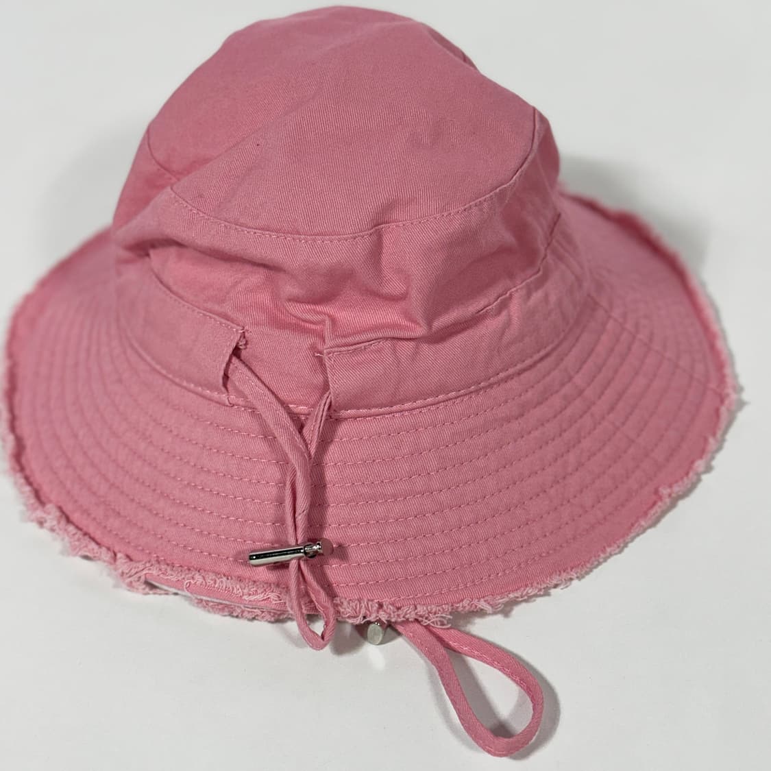 자크뮈스 로고 버킷 햇 상품이미지5