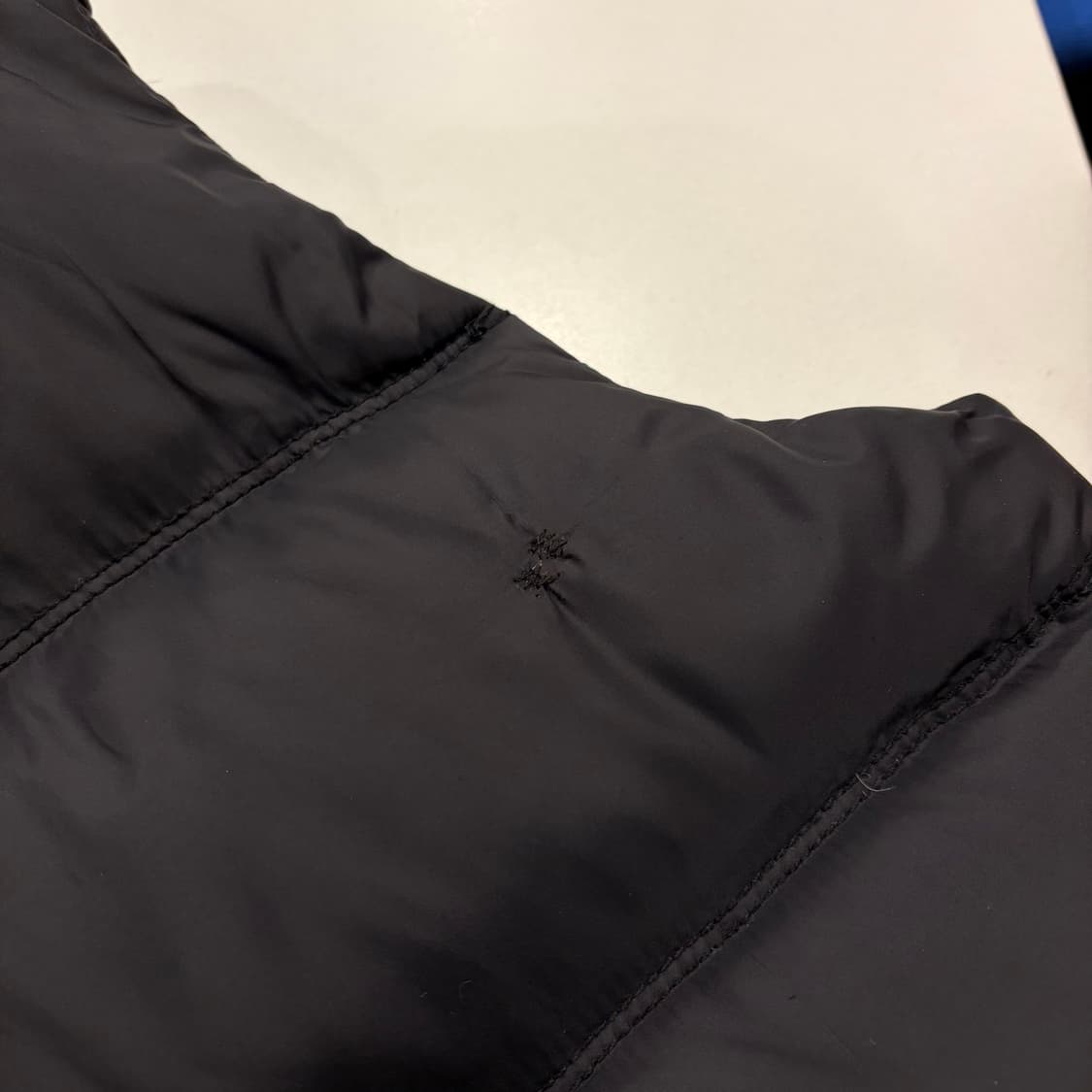 [M] 10s 타미힐피거 블랙 패딩 조끼 B568 상품이미지9