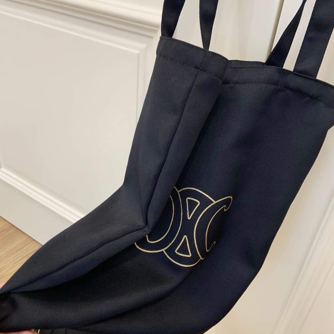  셀린느뷰티 VIP 리미티드 블랙 에코백 상품이미지4