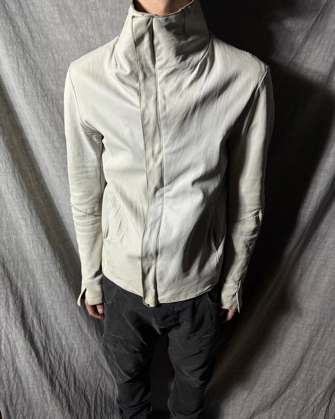 incarnation Hand-Sewn High Neck Leather 상품이미지2